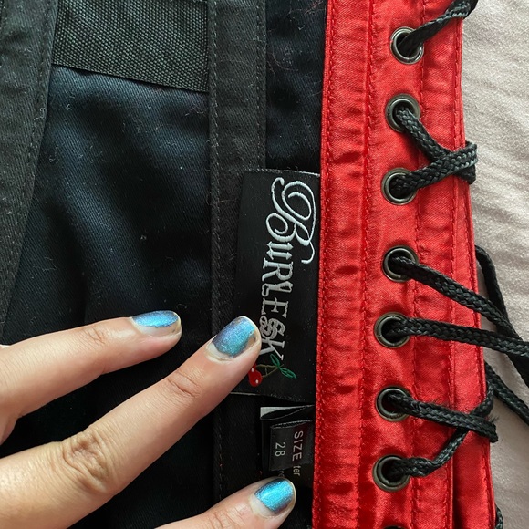 Burleska Red Corset - Picture 4 of 5